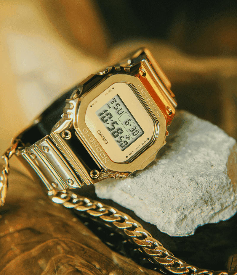 5600 シリーズメタルカバークオーツ | プリベ石川｜愛媛県(松山